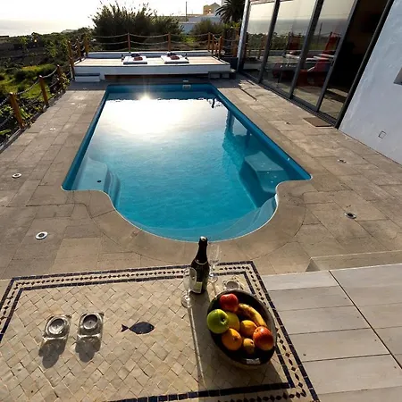 Sleeps 12 With Pool Villa *